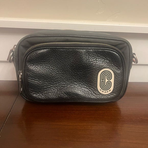 Coach Court Crossbody - Picture 3 of 8